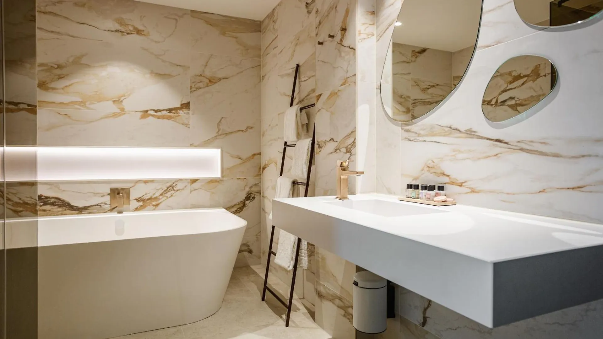 Van Der Valk Hotel Eindhoven-Best 4*, Best